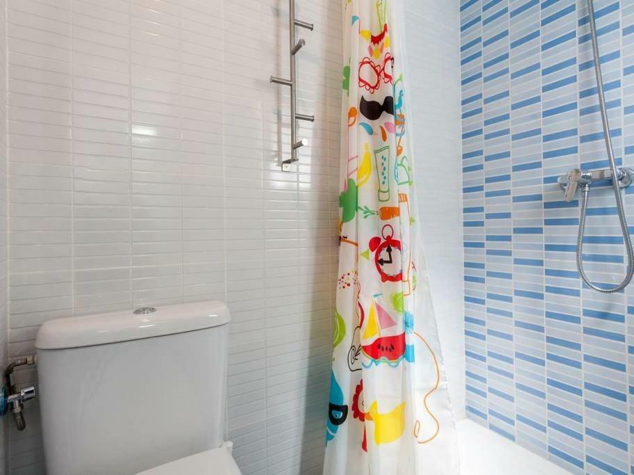 Apartamento Cerca De La Playa Valencia Bagian luar foto
